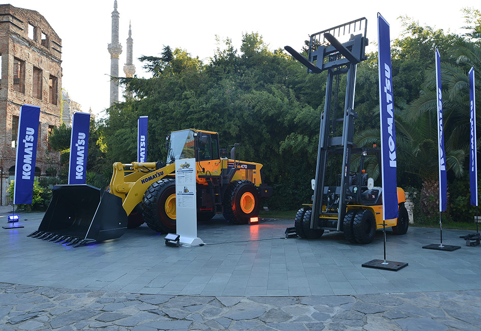 Komatsu’dan büyük buluşma